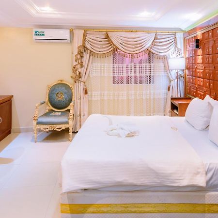 Hotel La Principaute Douala Bonapriso Eksteriør billede